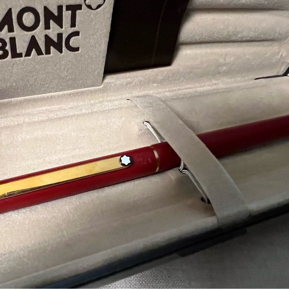 Montblanc Gold Plated Noblesse Slimline Fountain Pen with Box & Papers